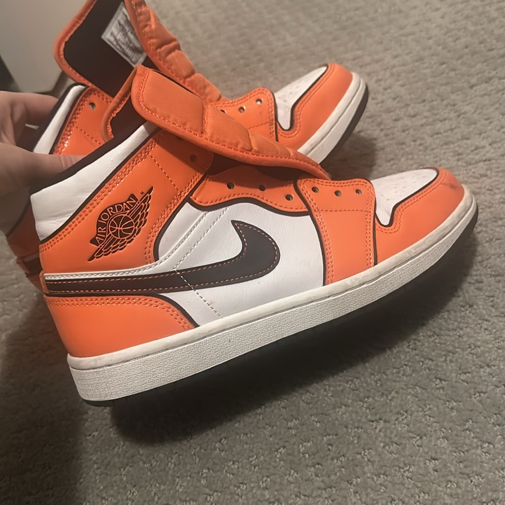 COPY - orange jordan 1’s